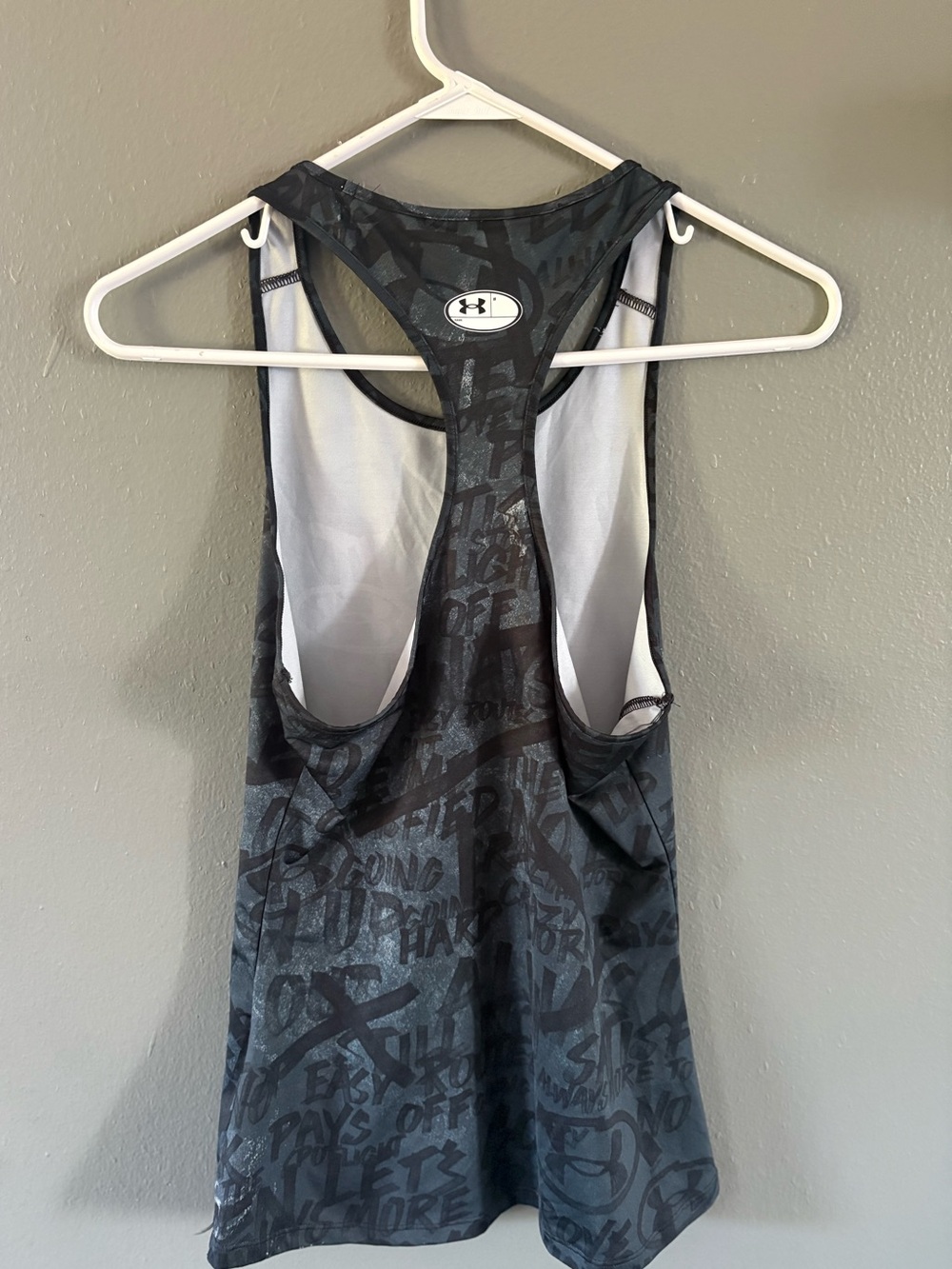 Under Armour White and Black Compression Racerback Tank size xs - Picture 2 of 3